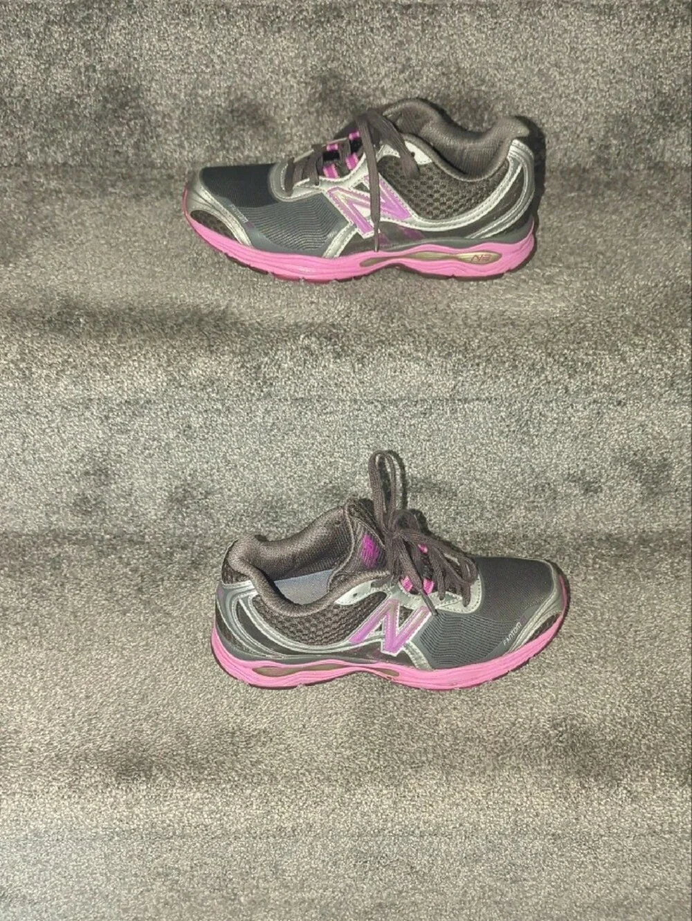 New Balance Women's Black and Purple Athletic Running Shoes